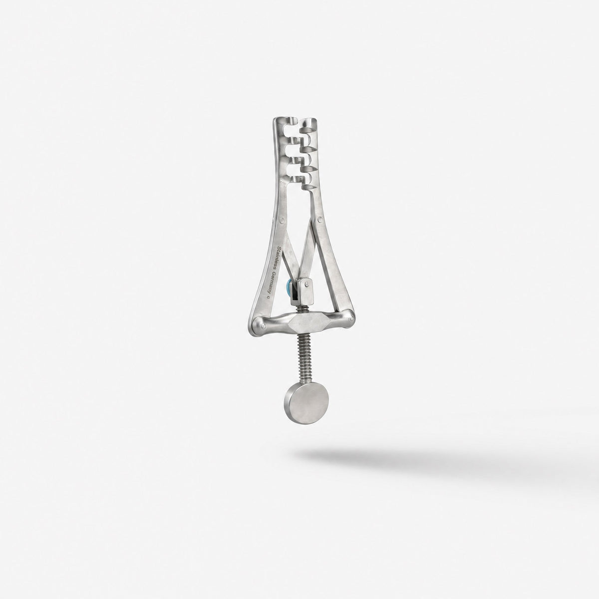 AMG Alm Retractor