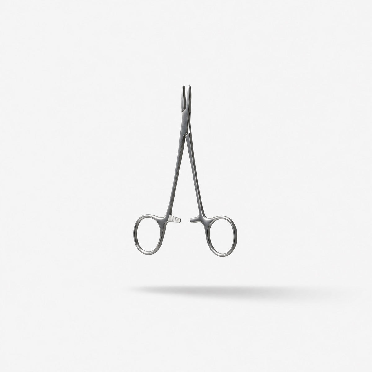 AMG Halsey Needle Holder 5", Smooth, German
